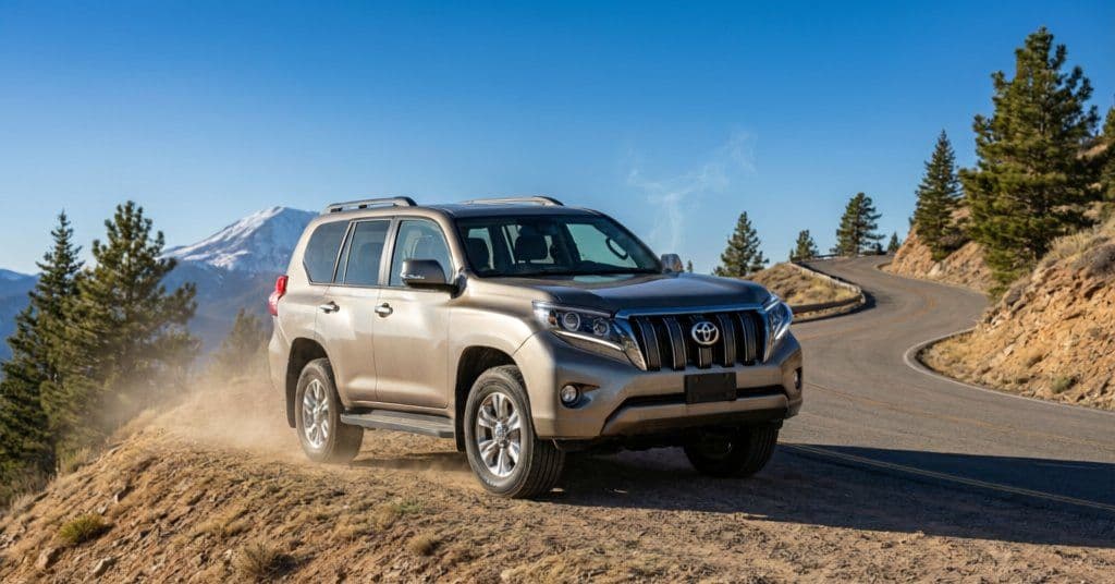 Toyota Land Cruiser Prado из Японии: почему «японец» до сих пор в цене и как привезти его в 2026 году
