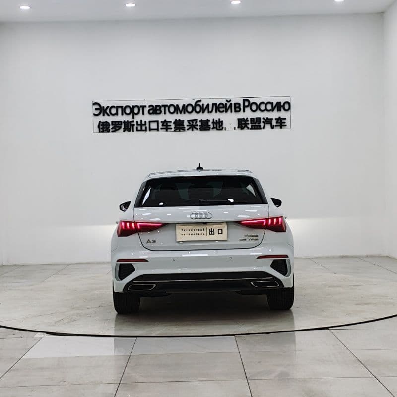 Audi A3 2021 — миниатюра 4