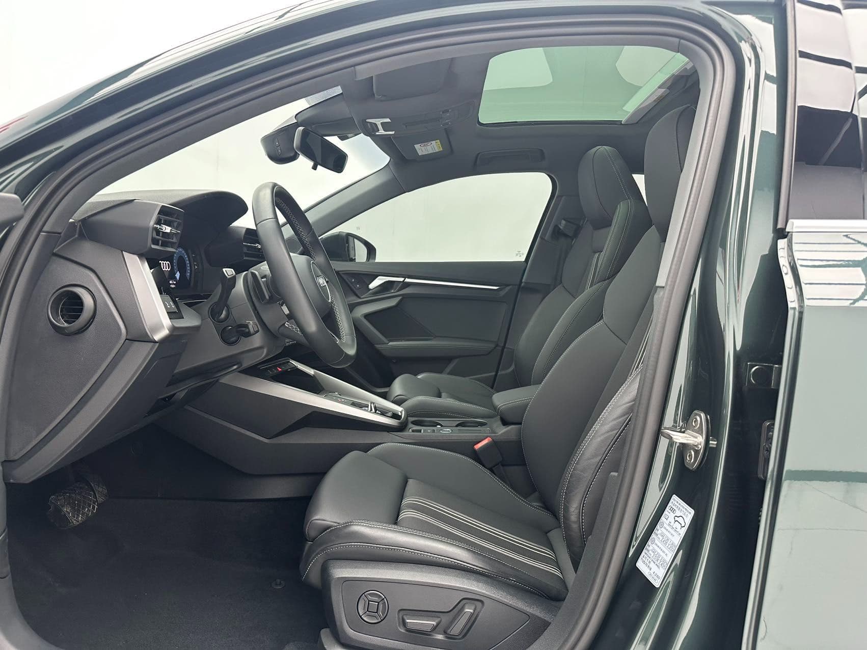 Audi A3 2023 — миниатюра 6