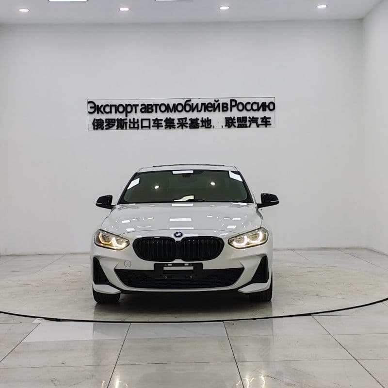 BMW 120i 2021 — миниатюра 2