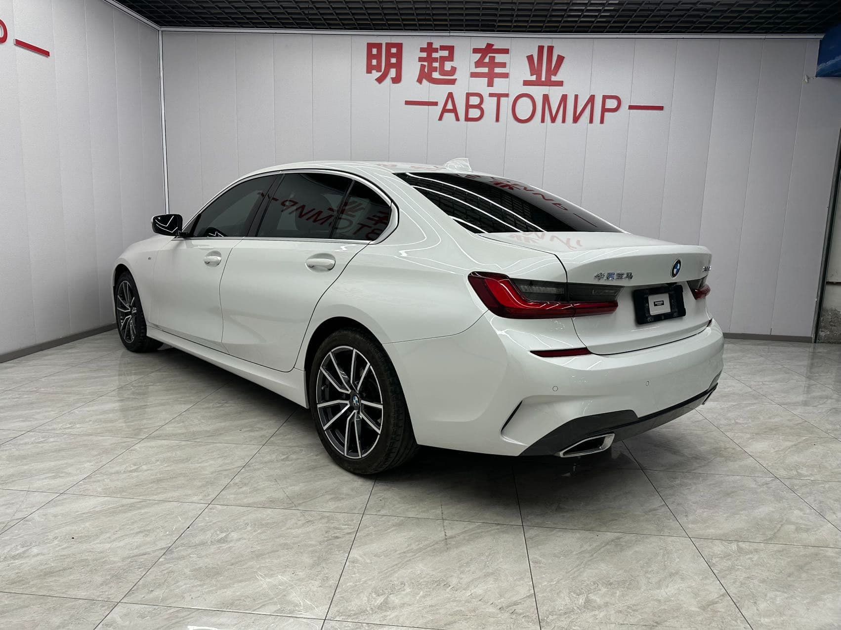 BMW 320Li 2022 — миниатюра 3