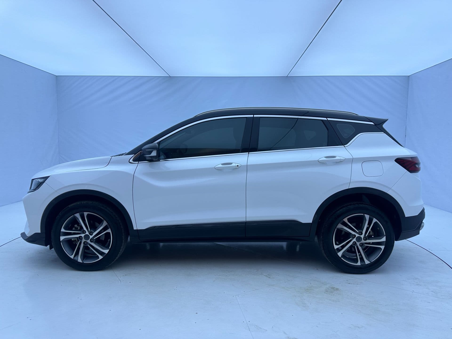 Geely Binyue 2021 — миниатюра 3