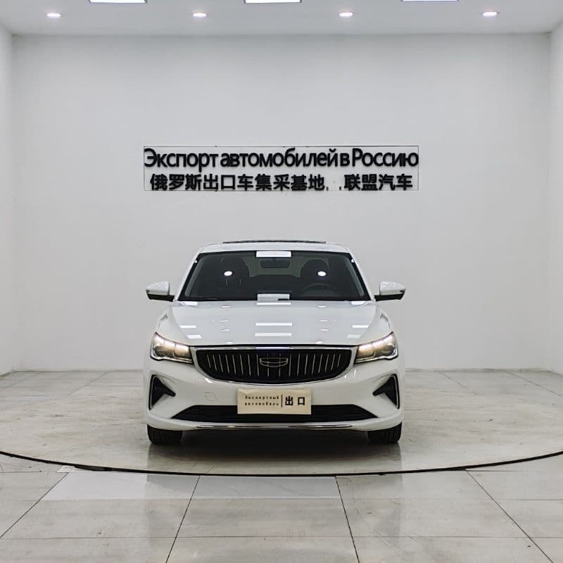 Geely Emgrand 2022 — миниатюра 3
