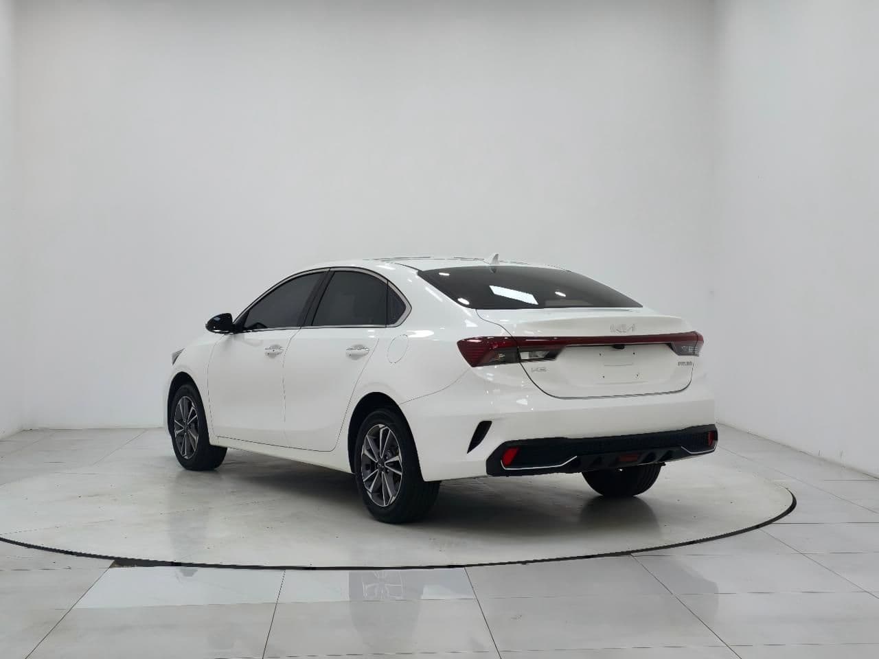 Kia K3 2023 — миниатюра 6