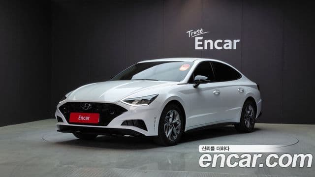 Hyundai Sonata 2022 — фото 1