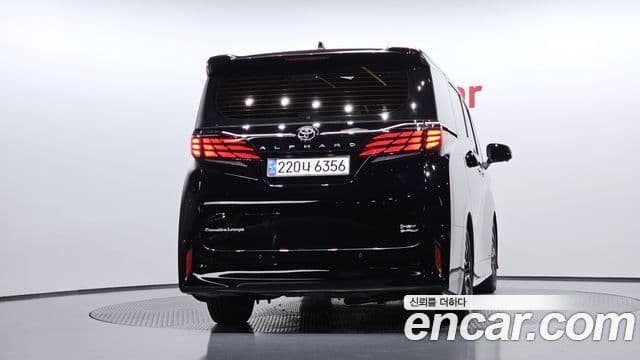 Toyota Alphard 2024 — миниатюра 4