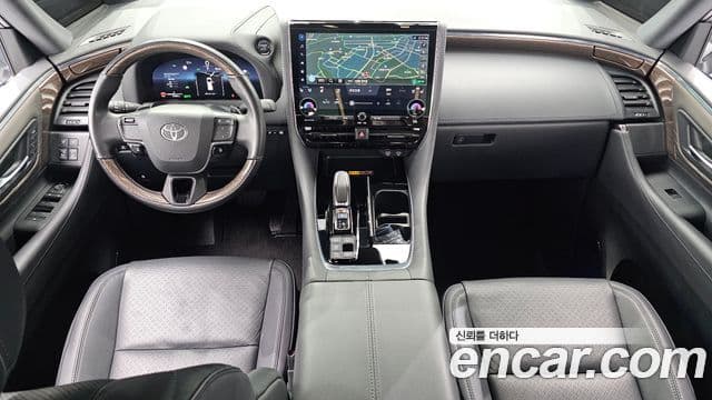 Toyota Alphard 2024 — миниатюра 7