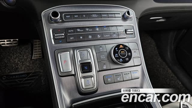 Hyundai Santa Fe 2021 — миниатюра 9