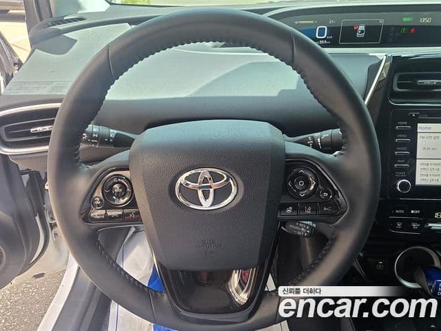Toyota Prius 2022 — миниатюра 5