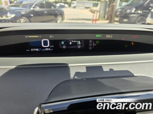 Toyota Prius 2022 — миниатюра 6