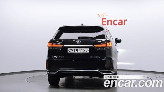 Lexus RX 2021 — миниатюра 4