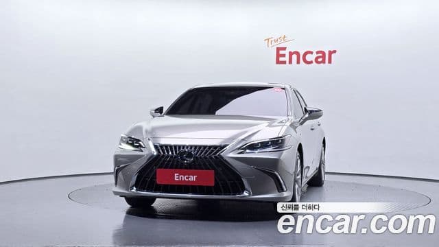 Lexus ES 2025 — миниатюра 3