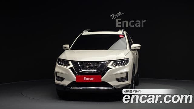 Nissan X-Trail 2018 — миниатюра 3