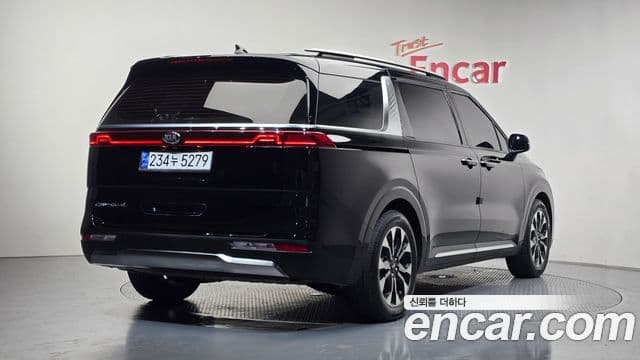 Kia Carnival 2021 — миниатюра 2