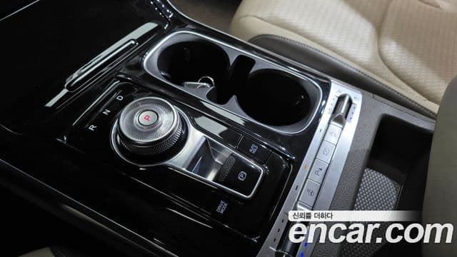 Kia Carnival 2021 — миниатюра 9