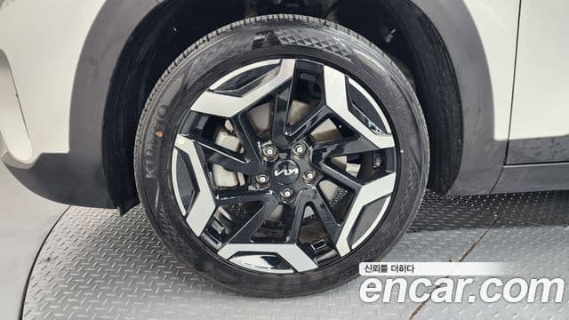 Kia Seltos 2023 — миниатюра 5
