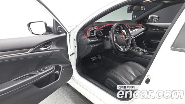 Honda Civic 2019 — миниатюра 10