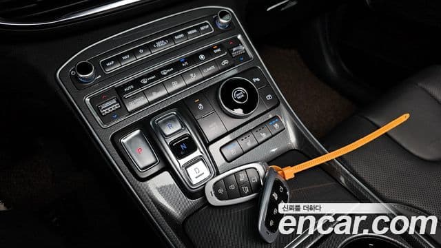 Hyundai Santafe 2022 — миниатюра 9