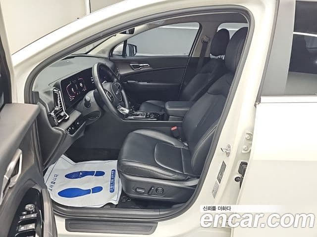 Kia Sportage 2023 — миниатюра 10