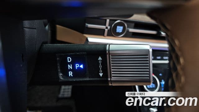 Hyundai Santafe 2024 — миниатюра 9