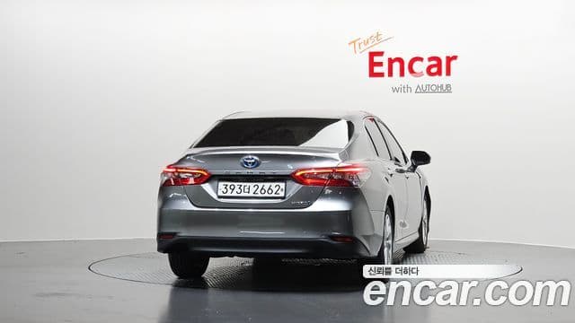 Toyota Camry 2023 — миниатюра 4