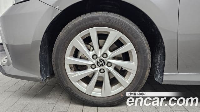 Toyota Camry 2023 — миниатюра 5