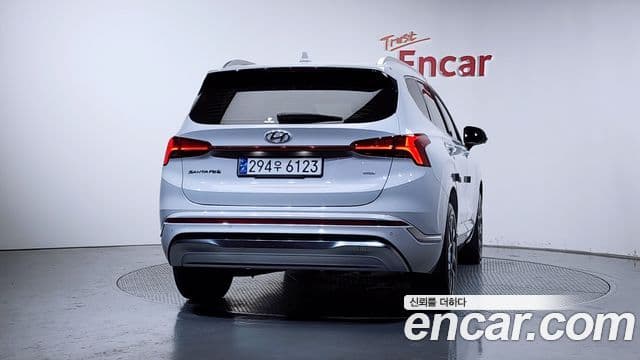 Hyundai Santa Fe 2021 — миниатюра 4