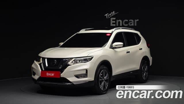 Nissan X-Trail 2018 — фото 1