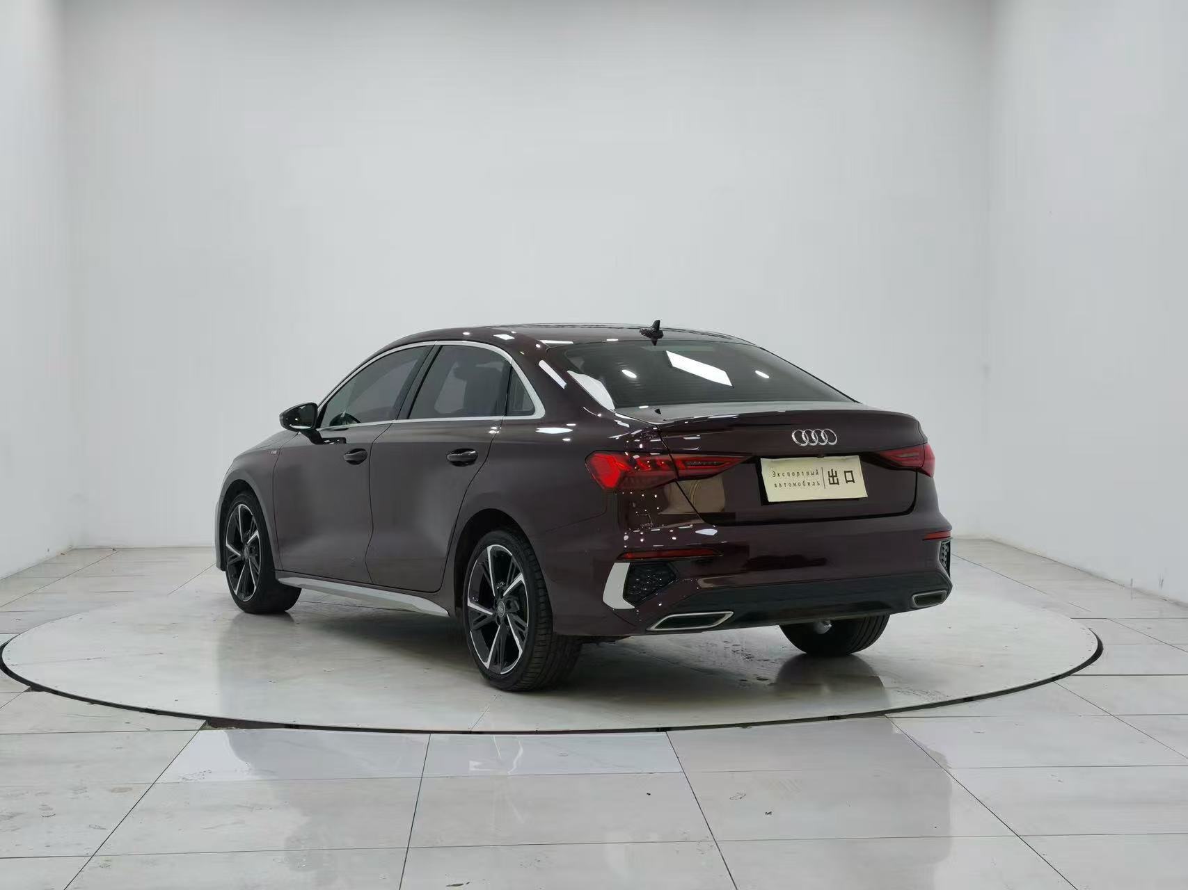 Audi A3L 2021 — миниатюра 3