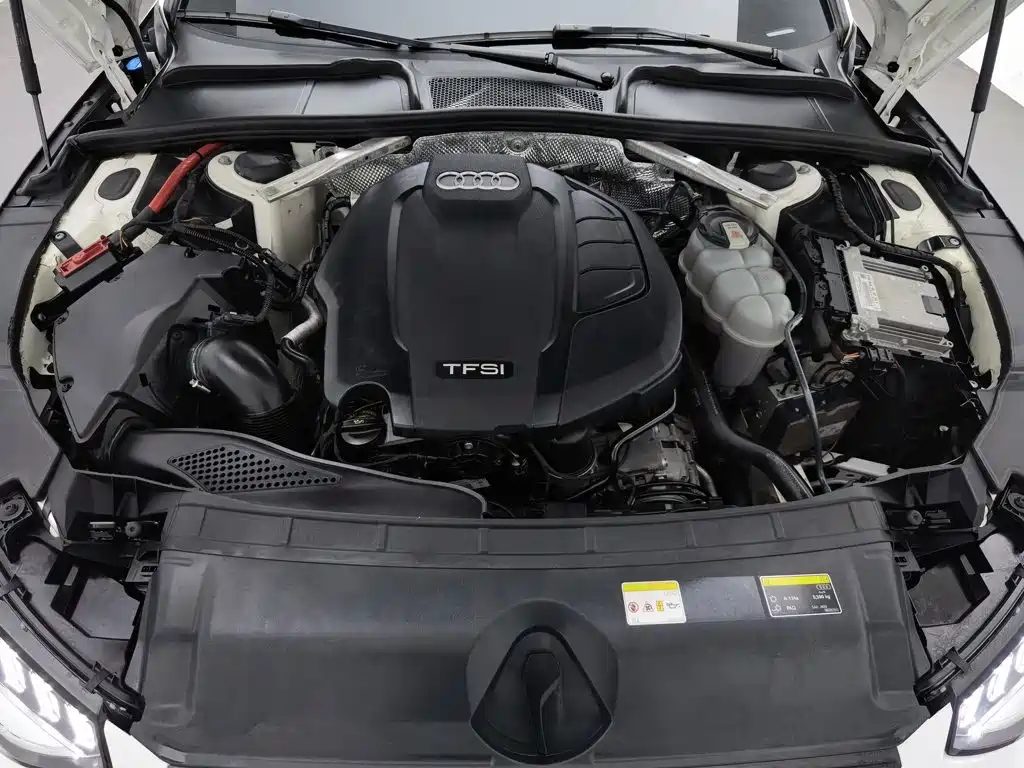 Audi A4L 2022 — миниатюра 6
