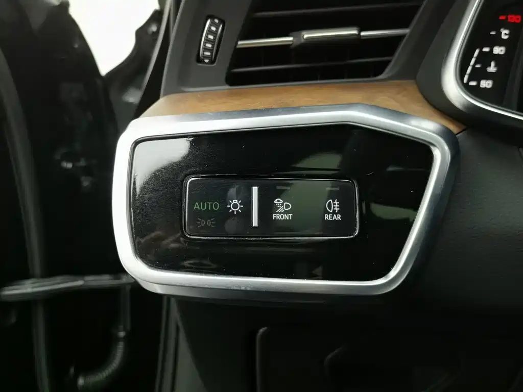 Audi A6L 2023 — миниатюра 19