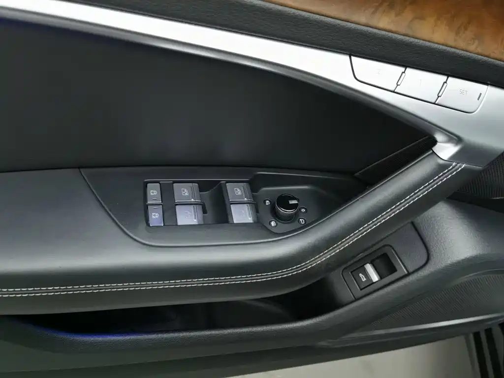 Audi A6L 2023 — миниатюра 9