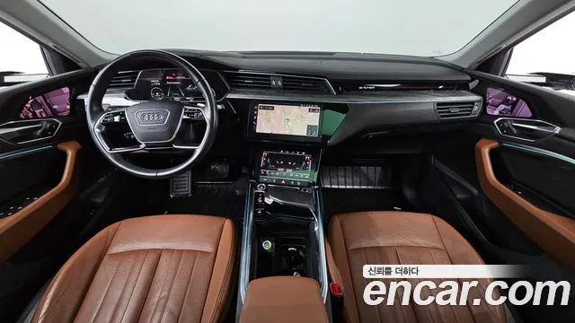 Audi e-tron 2021 — миниатюра 7