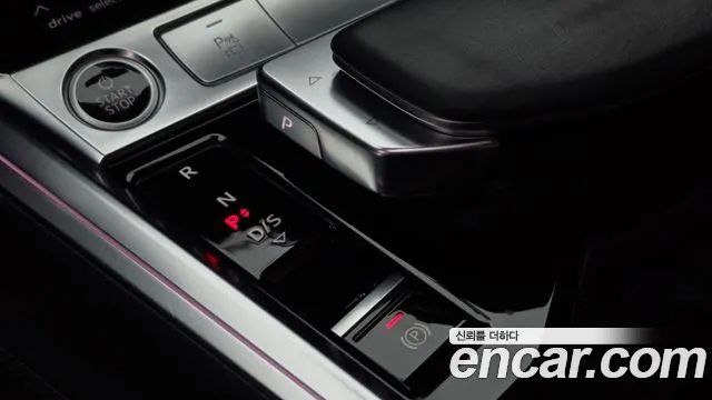 Audi e-tron 2021 — миниатюра 9