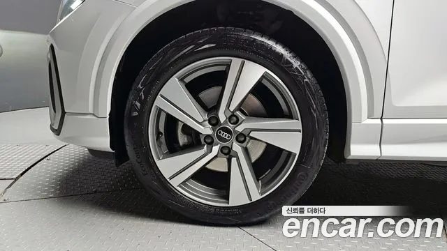 Audi Q2 2023 — миниатюра 5