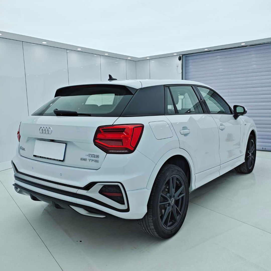 Audi Q2L 2021 — миниатюра 2