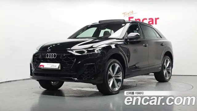 Audi Q8 2025 — фото 1