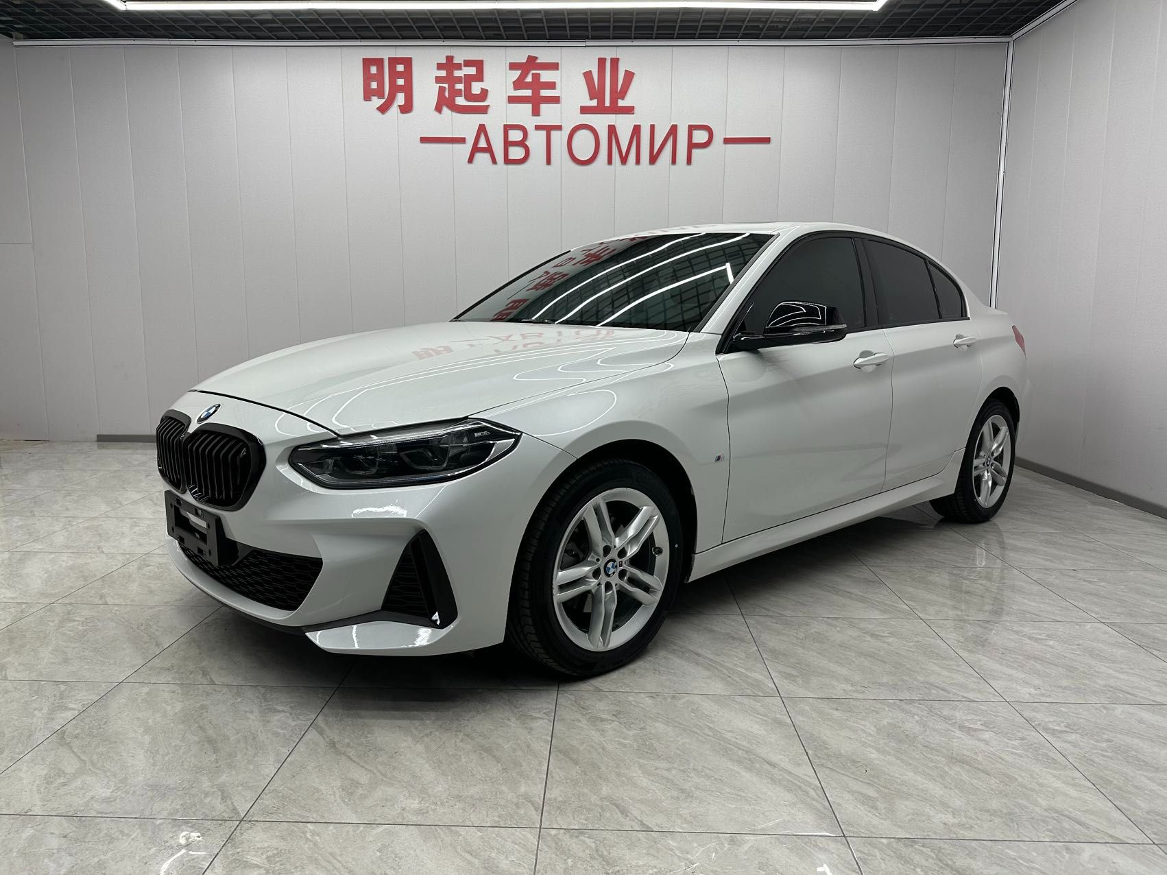 BMW 120i 2021