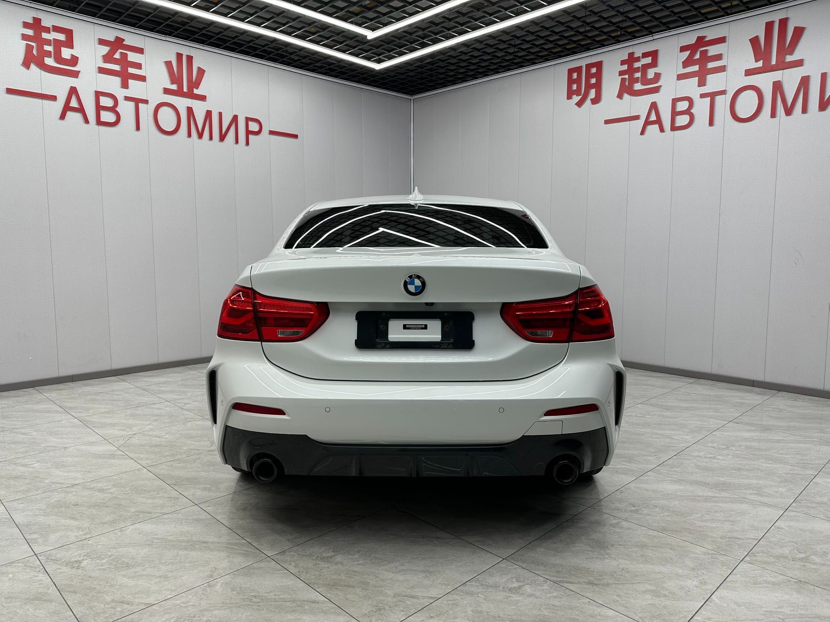 BMW 120i 2021 — миниатюра 2