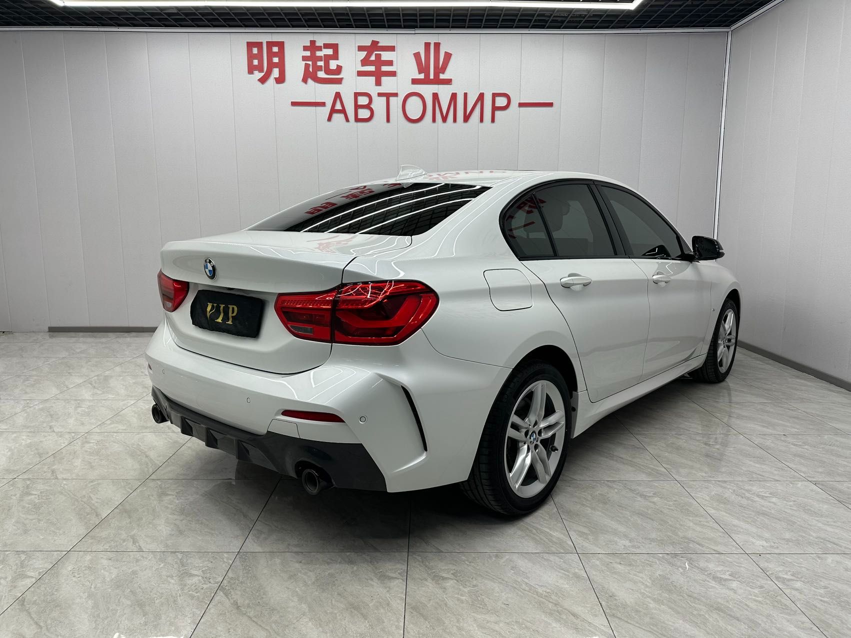 BMW 120I 2022 — миниатюра 3