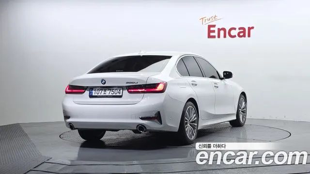 BMW 3 Series 2022 — миниатюра 2