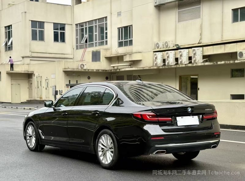 BMW 5 Series 2021 — миниатюра 6