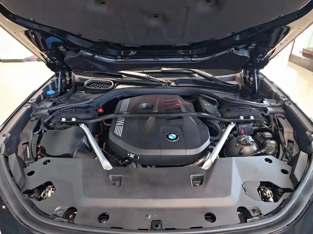 BMW 7 Series 2023 — миниатюра 14