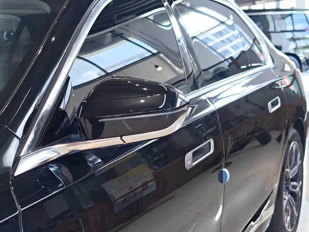 BMW 7 Series 2023 — миниатюра 15
