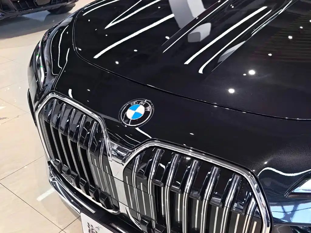 BMW 7 Series 2023 — миниатюра 6