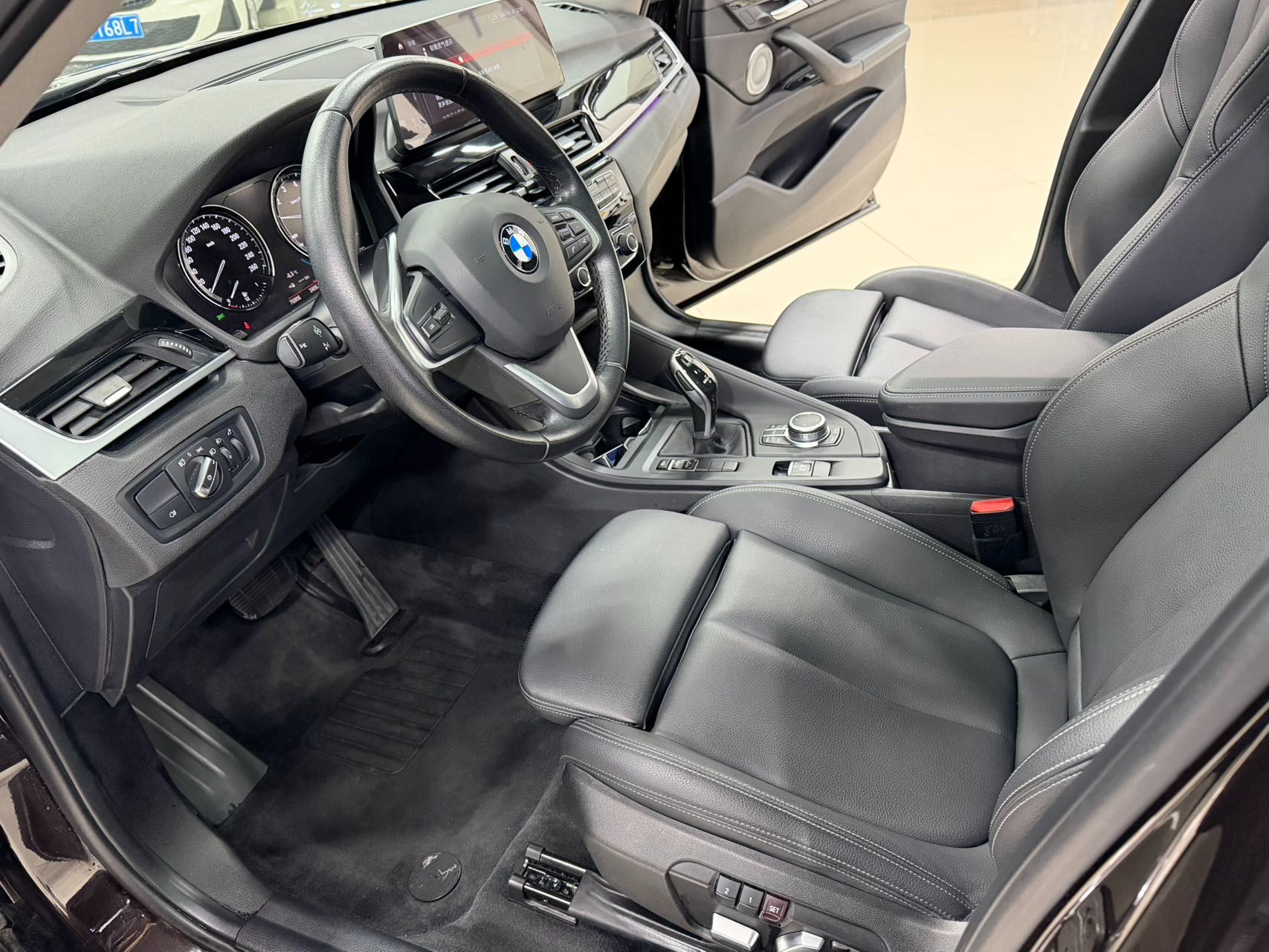 BMW X1 2021 — миниатюра 7