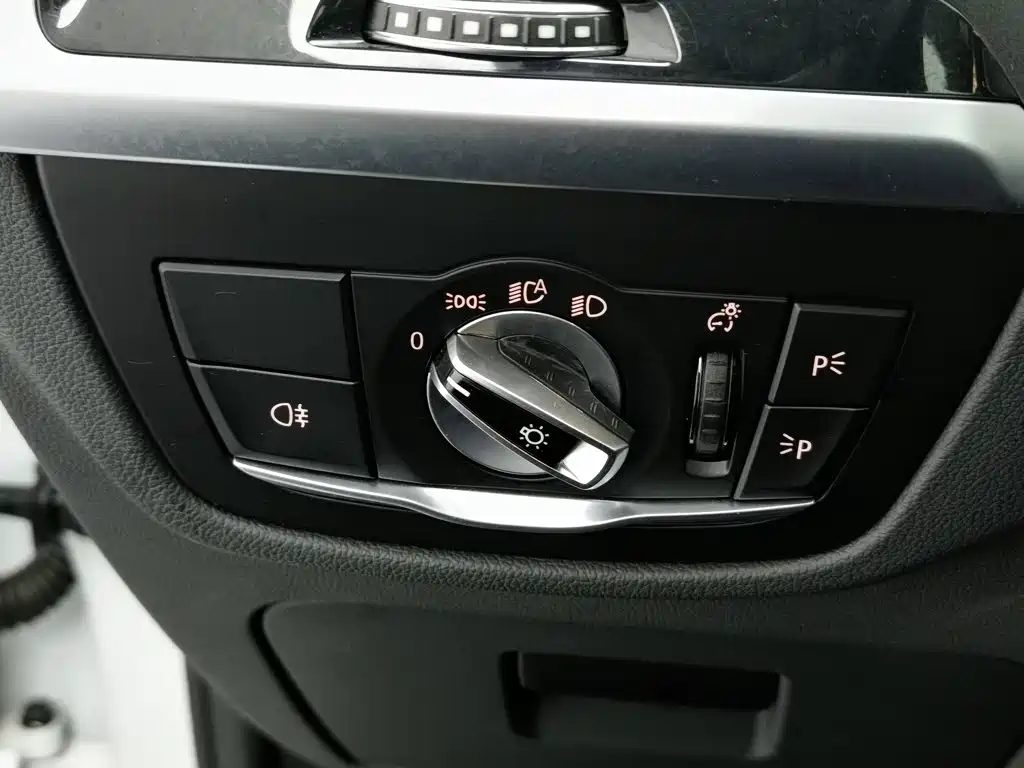 BMW X3 2021 — миниатюра 20