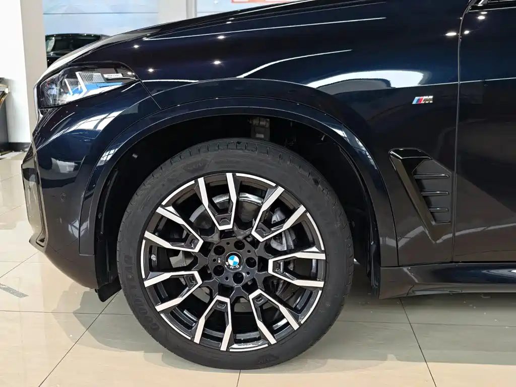 BMW X5 2025 — миниатюра 13