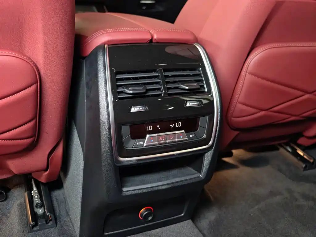 BMW X5 2025 — миниатюра 36