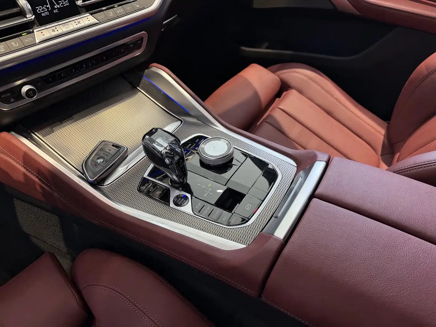 BMW X6 2023 — миниатюра 11